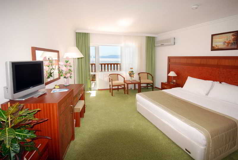 Cesme Palace Resort Exterior photo