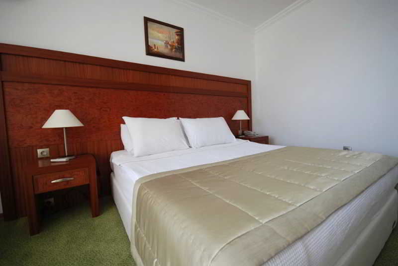 Cesme Palace Resort Exterior photo