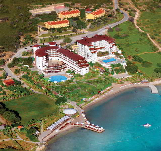 Cesme Palace Resort Exterior photo